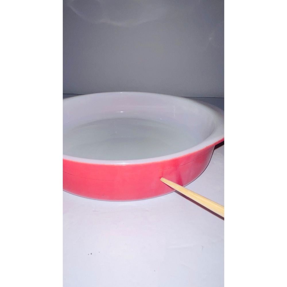 Vintage Pyrex Pink Milk Glass Round Casserole Pie Baking Dish Handled 8.5" USA* - Picture 9 of 10